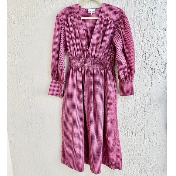 $400 Ganni Shirred Gingham Seersucker V-Neck Midi Dress Pink/Black Sz 36 / US 10 - Picture 2 of 10